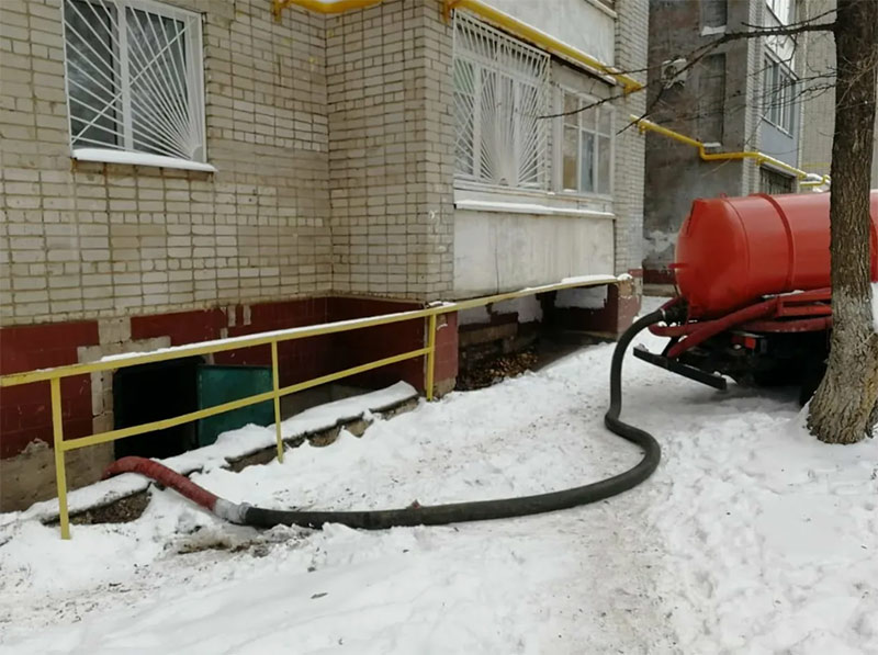 Откачка воды из подвала  Красногорск